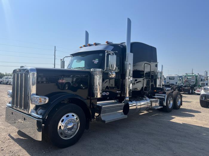 2025 Peterbilt 589-1