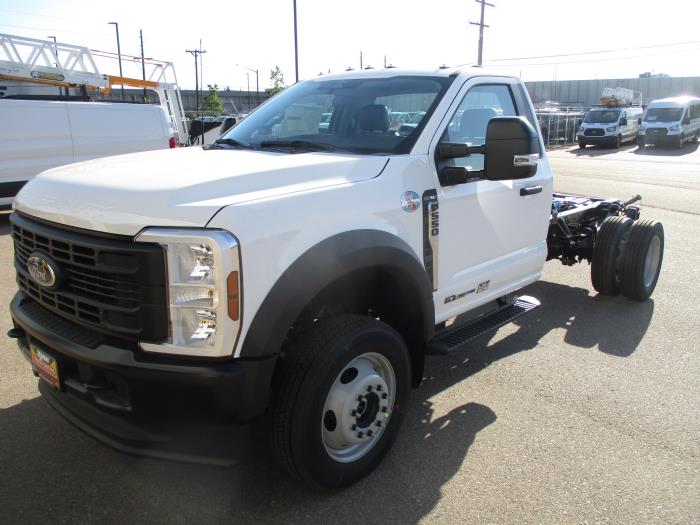 2024 Ford F-550-1