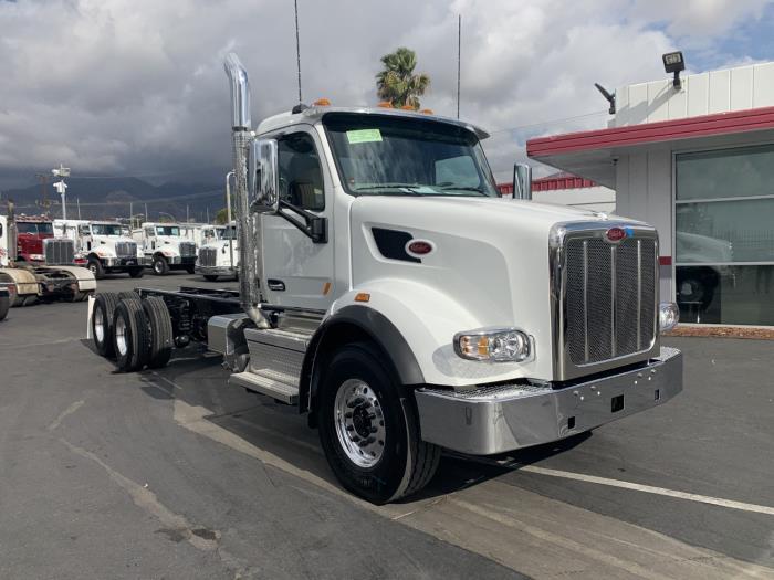 2025 Peterbilt 567-3