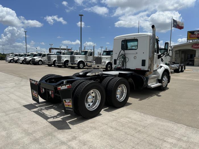 2020 Peterbilt 579-5