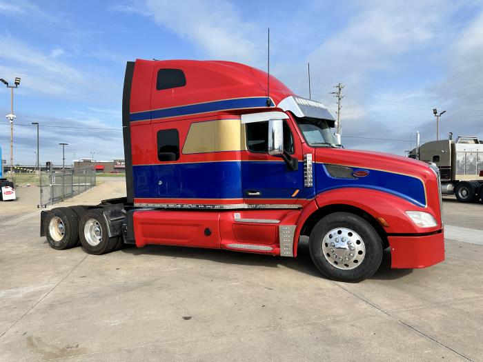 2020 Peterbilt 579-9