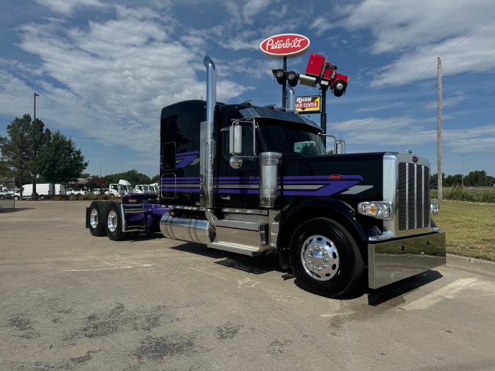 2025 Peterbilt 589-4