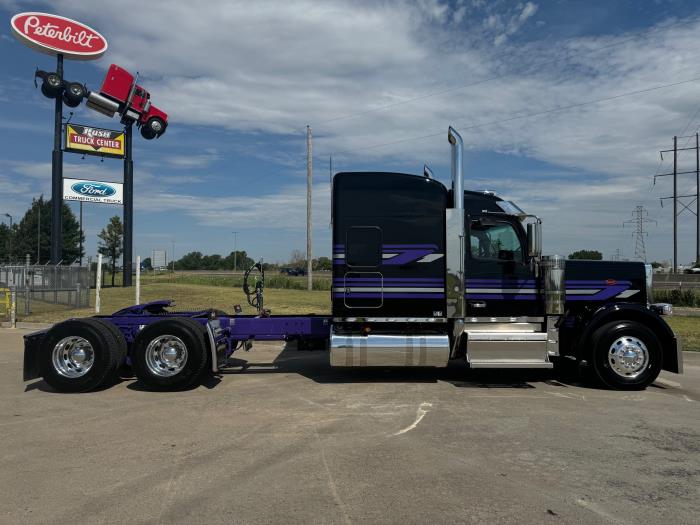 2025 Peterbilt 589-5