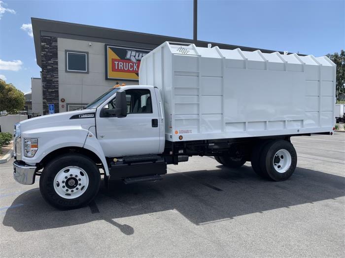 2025 Ford F-650-2