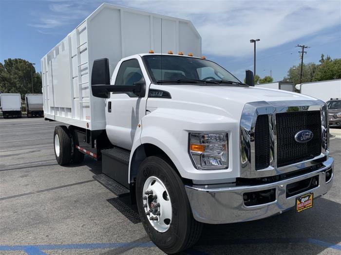 2025 Ford F-650-7