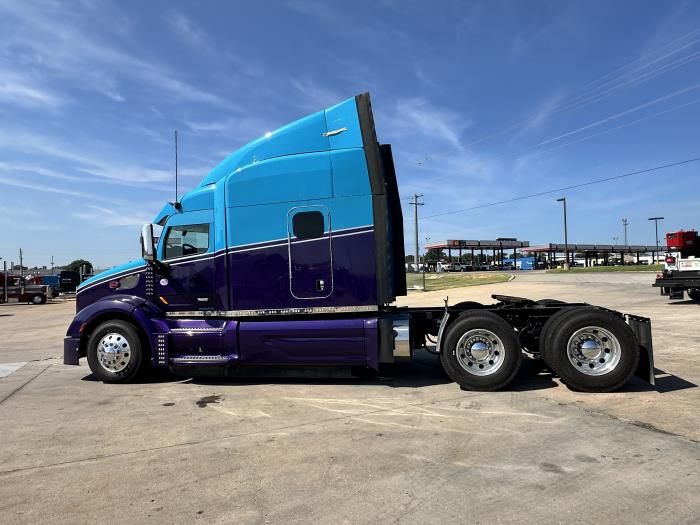 2019 Peterbilt 579-4