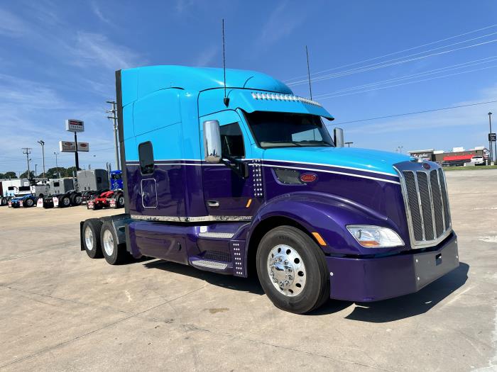 2019 Peterbilt 579-8