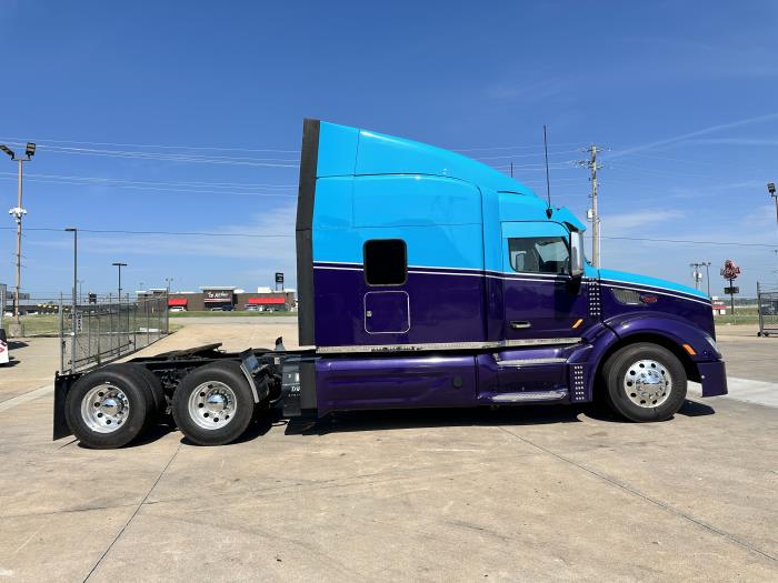 2019 Peterbilt 579-10