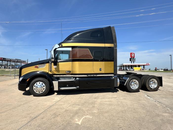 2020 Peterbilt 579-4