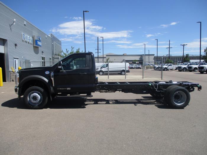 2024 Ford F-600-2