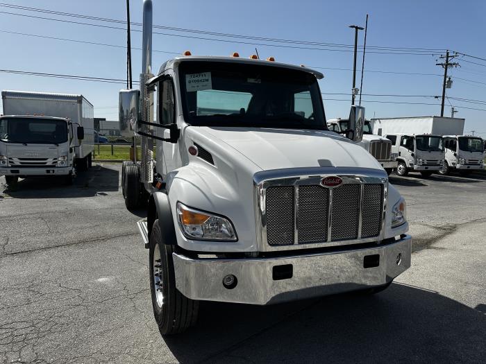 2025 Peterbilt 548-1