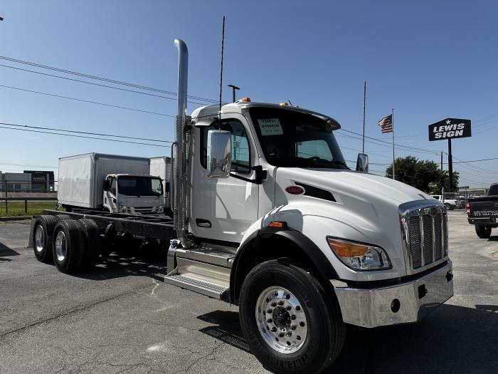 2025 Peterbilt 548-3