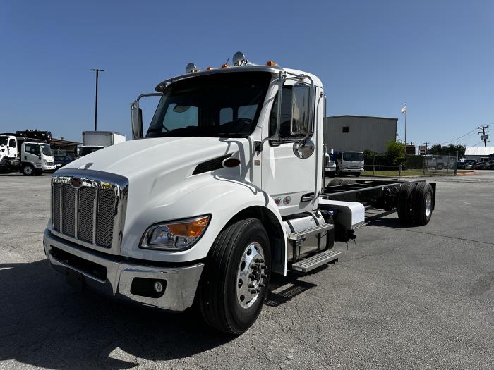 2025 Peterbilt 536-1