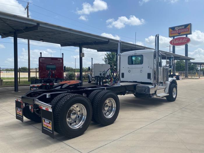 2025 Peterbilt 589-6