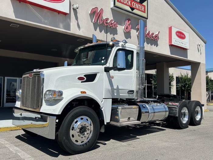 2025 Peterbilt 567-1