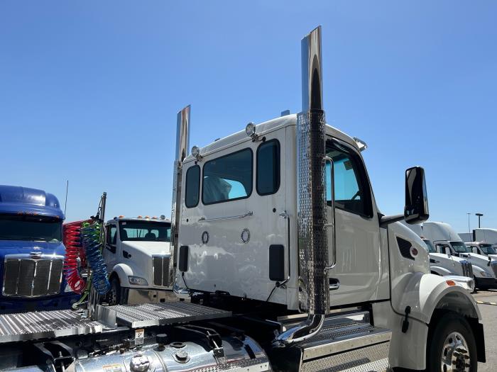 2025 Peterbilt 567-4