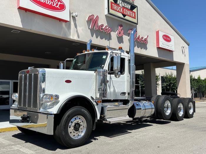 2025 Peterbilt 589-1