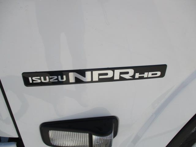 2025 Isuzu NPR-HD-18