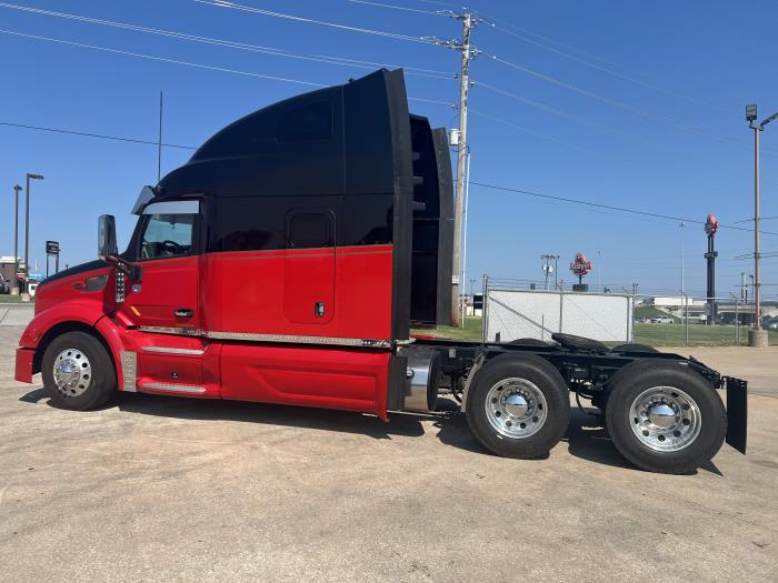 2020 Peterbilt 579-4