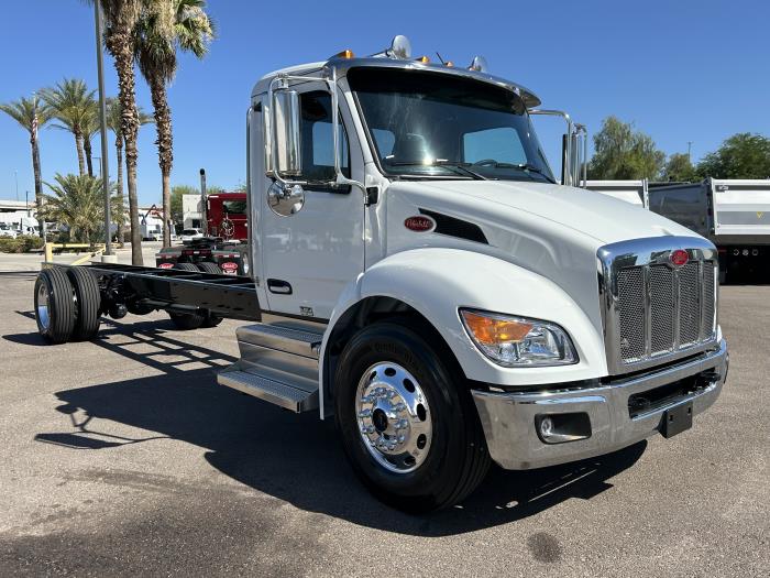 2025 Peterbilt 536-8