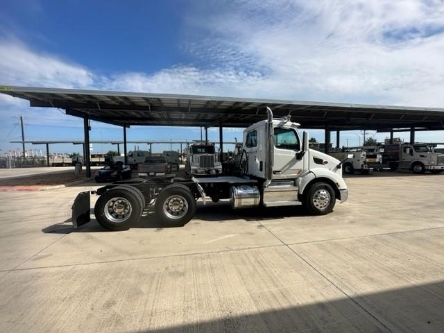 2021 Peterbilt 579-6