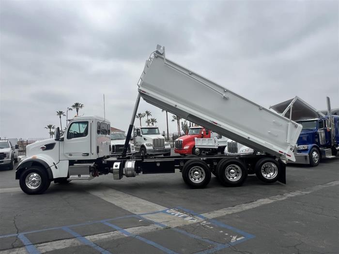 2025 Peterbilt 567-14