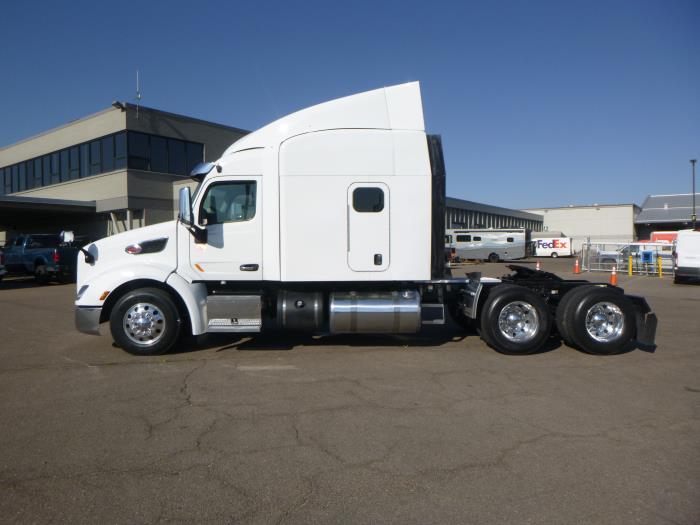 2020 Peterbilt 579-4