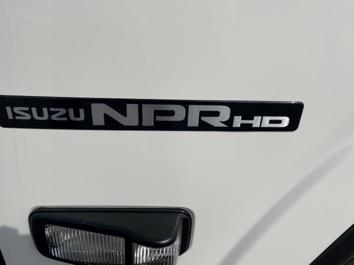 2024 Isuzu NPR-HD-6