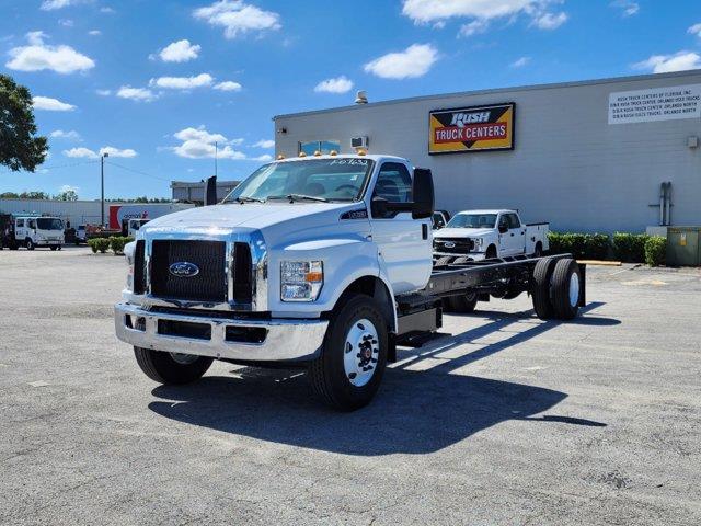 2025 Ford F-750-1