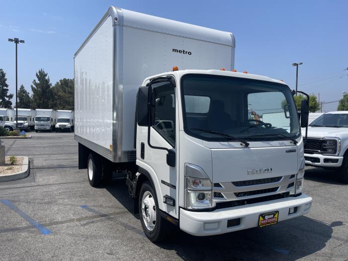 2025 Isuzu NPR-HD-4