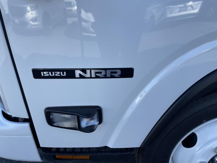 2025 Isuzu NRR-14