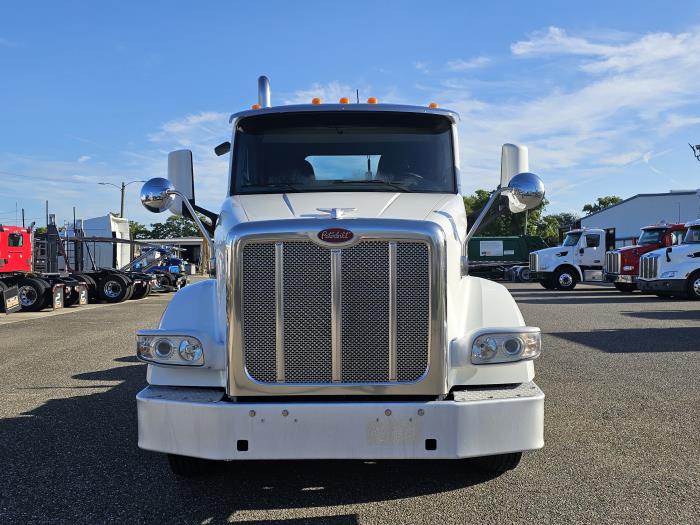 2017 Peterbilt 567-2