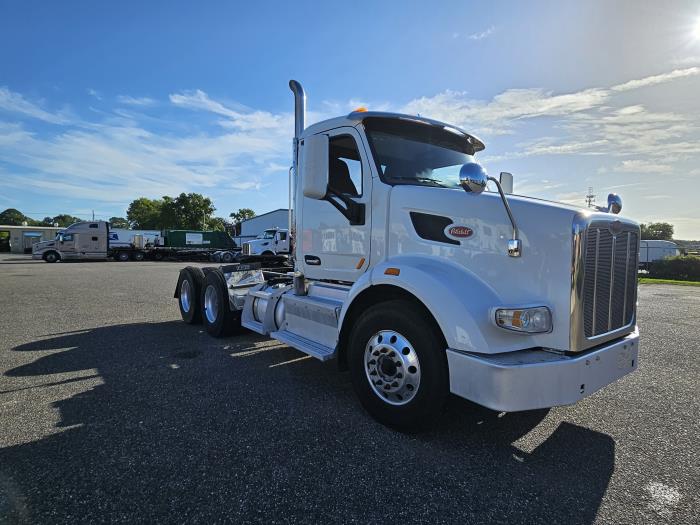 2017 Peterbilt 567-3