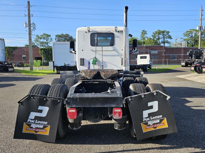 2017 Peterbilt 567-6