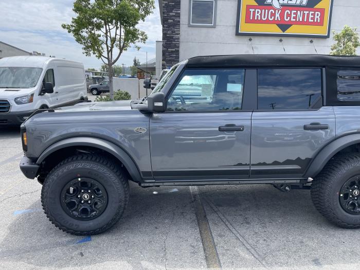 2024 Ford Bronco-12