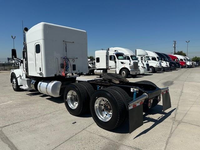 2020 Peterbilt 567-9