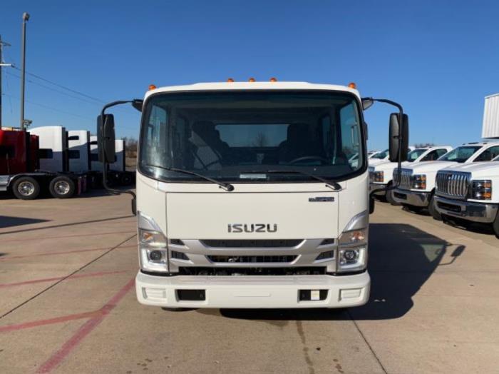 2025 Isuzu NPR-HD-4