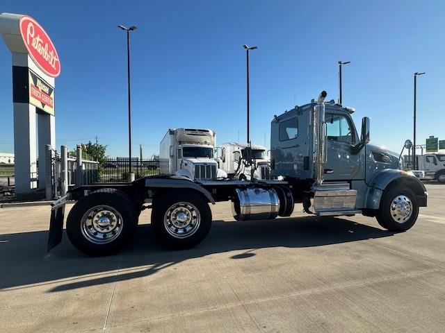 2021 Peterbilt 567-9