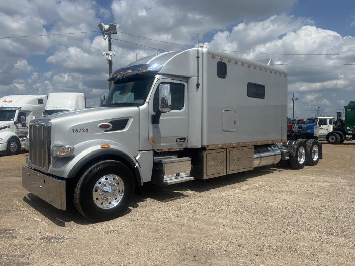 2020 Peterbilt 567-1