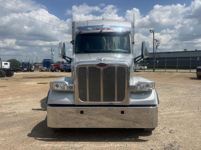 2020 Peterbilt 567-45