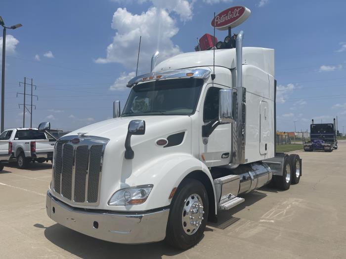 2022 Peterbilt 579-1