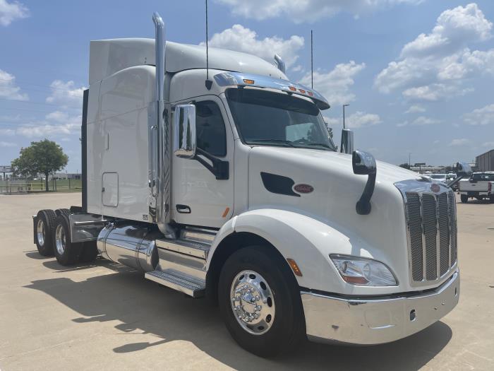 2022 Peterbilt 579-3