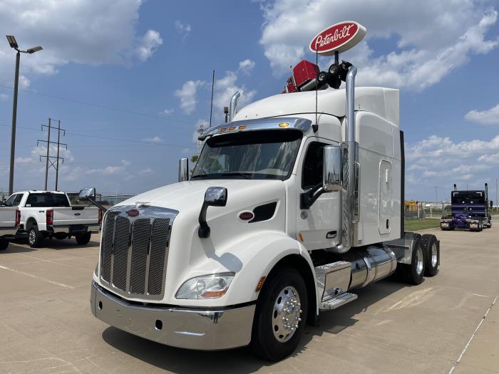 2021 Peterbilt 579-1