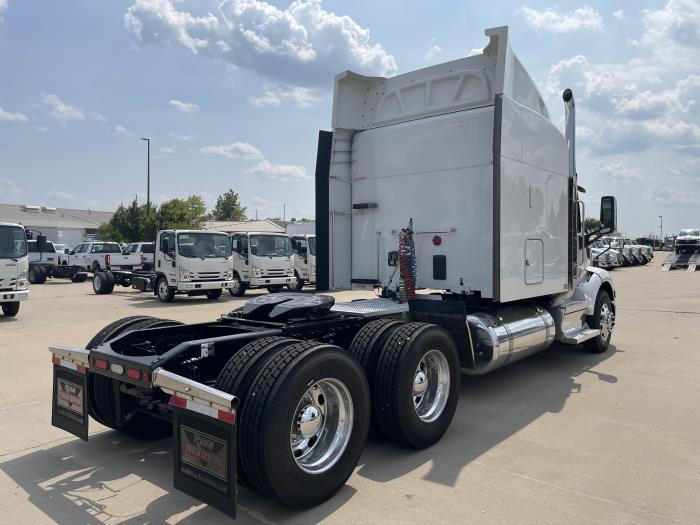 2021 Peterbilt 579-7