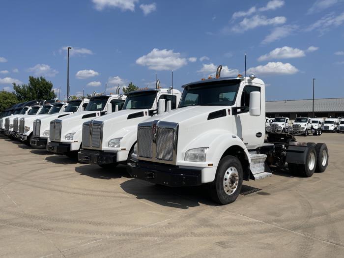 2020 Kenworth T880-2