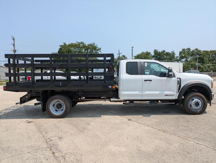 2024 Ford F-550-3