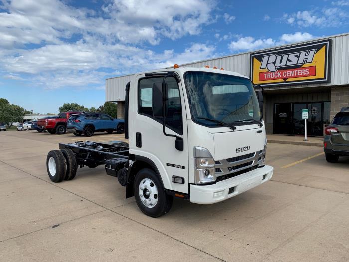 2024 Isuzu NPR-HD-1