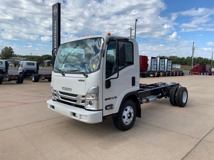 2024 Isuzu NPR-HD-3