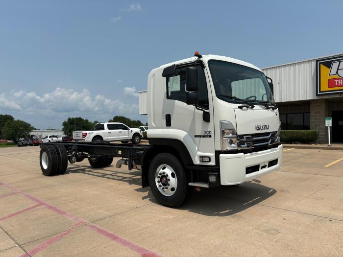 2025 Isuzu FTR-1