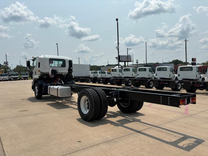 2025 Isuzu FTR-9